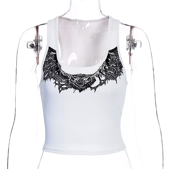 White vampire bat 🦇 graphic wife beater - Picture 9 of 15